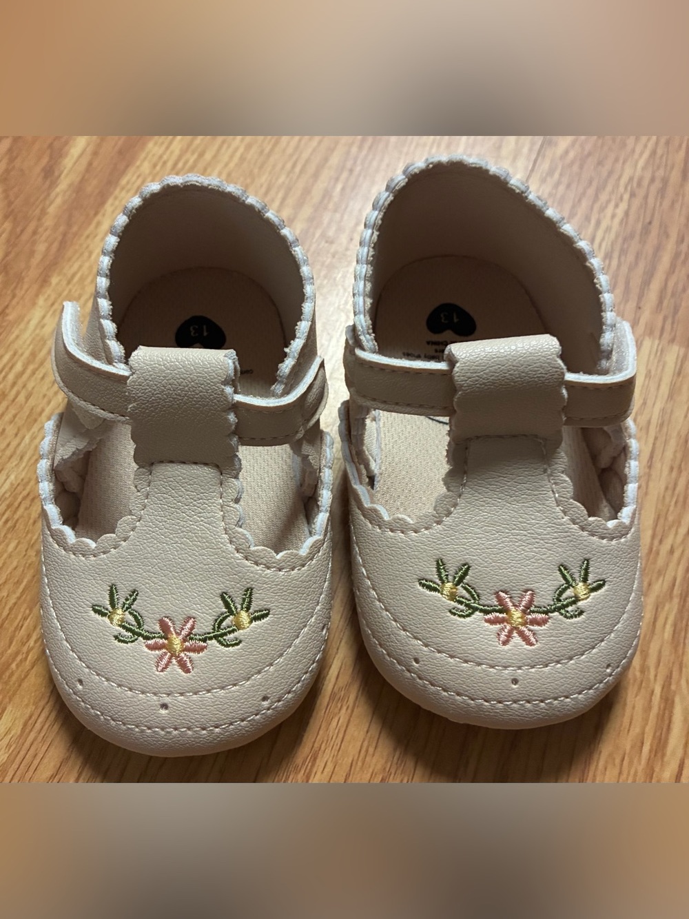 MYGGPP Cream Floral Embroidered T-Strap Mary Janes Scalloped 13 / 5T